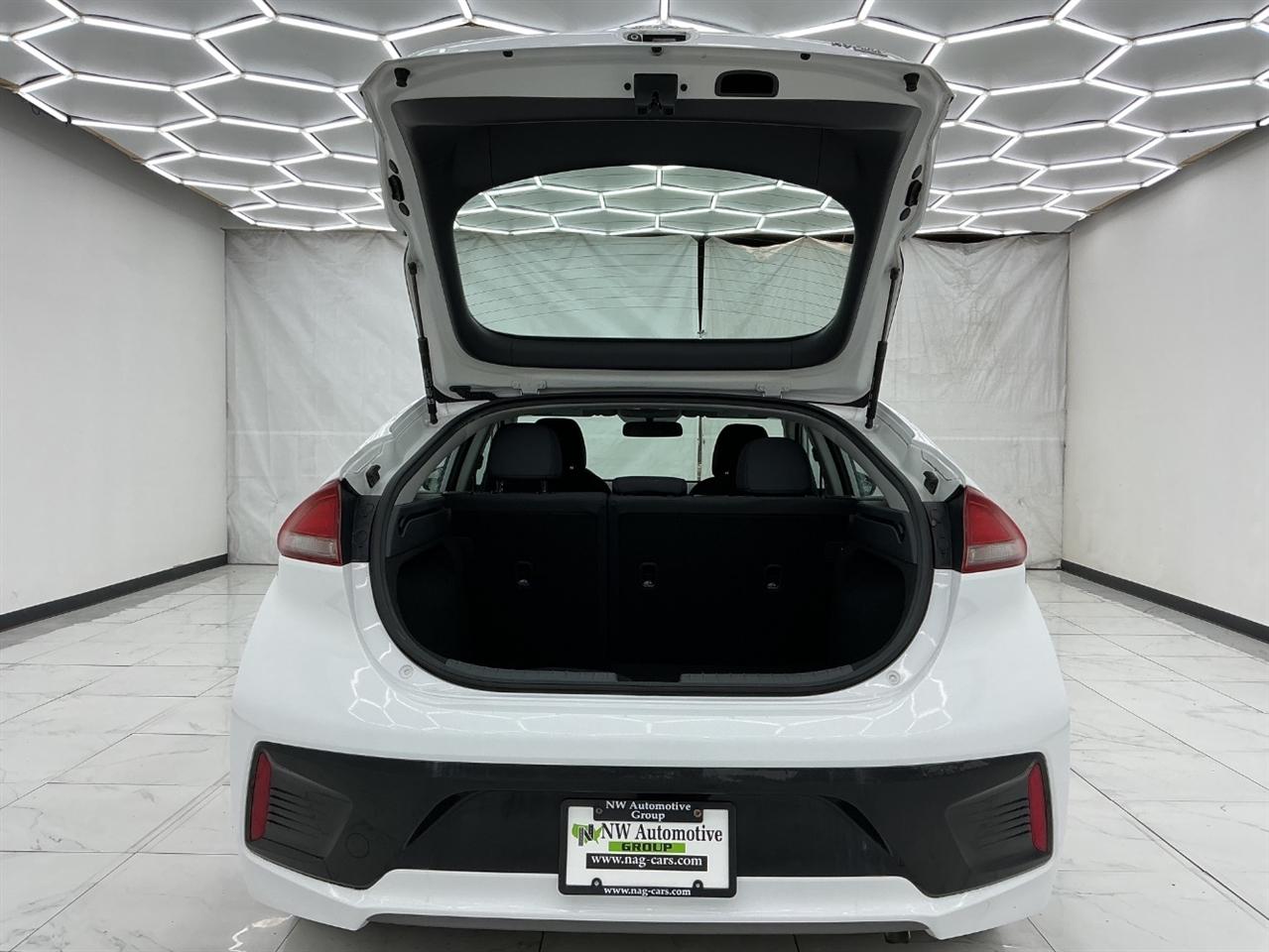 Hyundai Ioniq Hybrid Blue Hatchback 2018