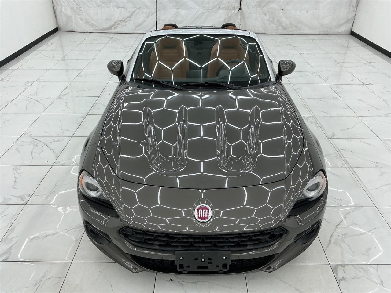 Fiat 124 Spider Lusso Convertible 2017
