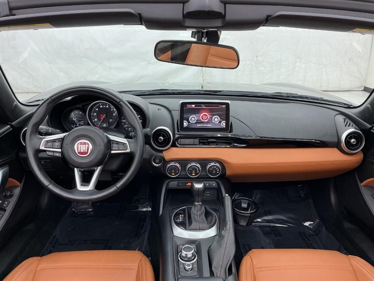 Fiat 124 Spider Lusso Convertible 2017
