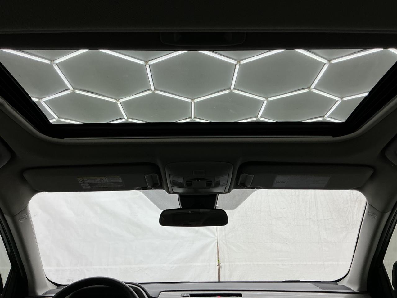 Toyota RAV4 Adventure FWD (Natl) 2018