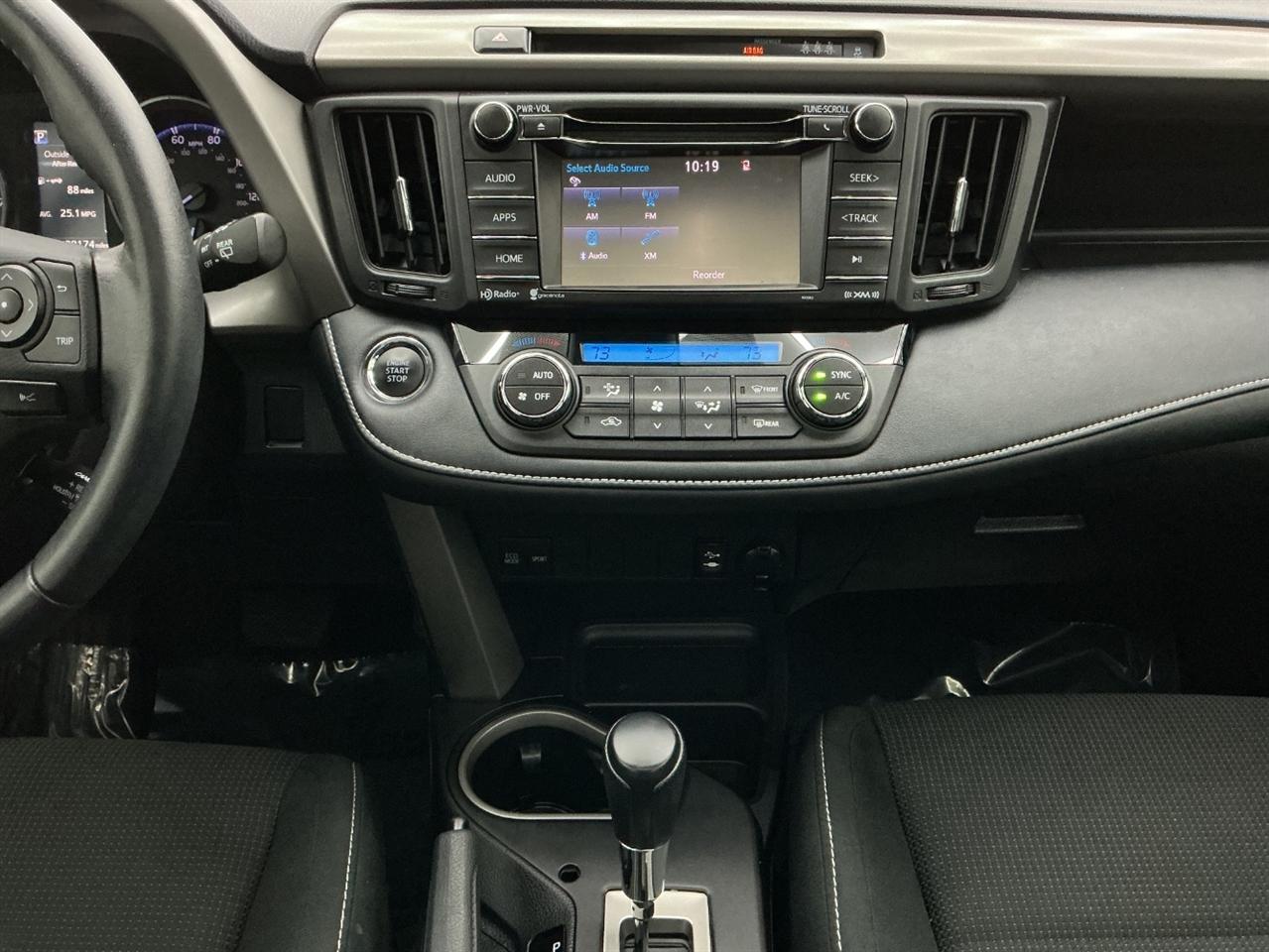 Toyota RAV4 Adventure FWD (Natl) 2018