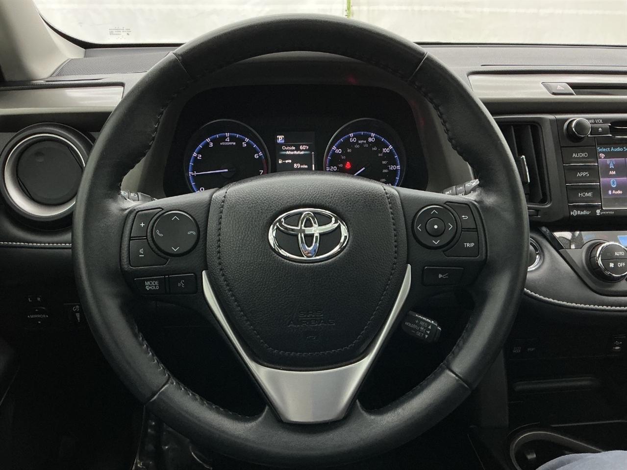 Toyota RAV4 Adventure FWD (Natl) 2018
