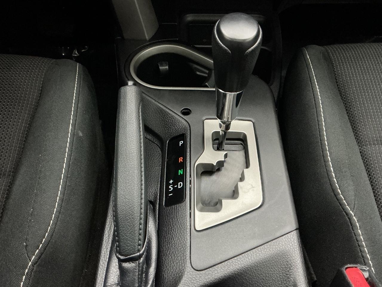 Toyota RAV4 Adventure FWD (Natl) 2018