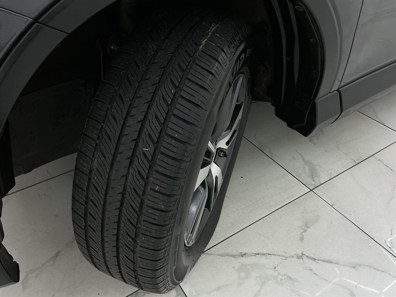 Toyota RAV4 Adventure FWD (Natl) 2018