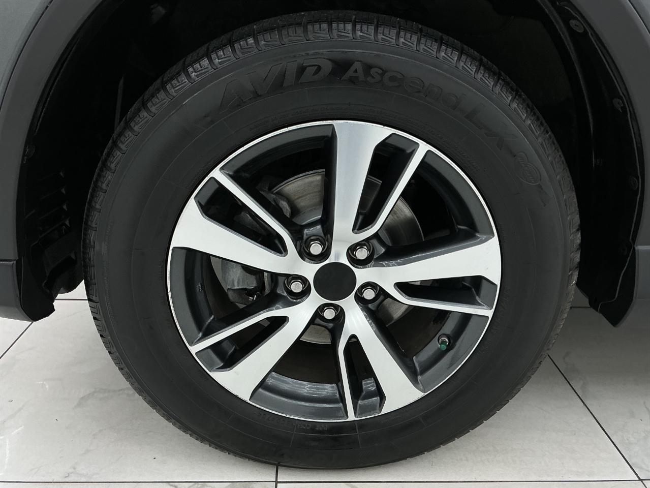 Toyota RAV4 Adventure FWD (Natl) 2018