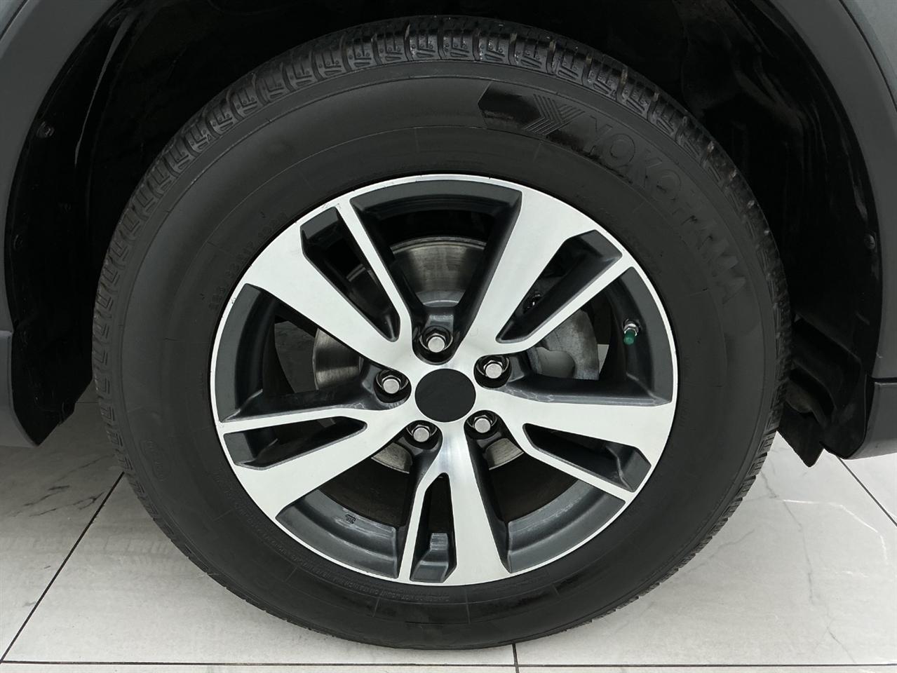 Toyota RAV4 Adventure FWD (Natl) 2018