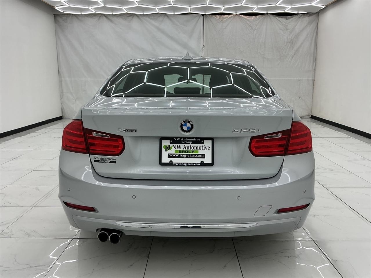 BMW 3 Series 4dr Sdn 328i xDrive AWD SULEV 2015