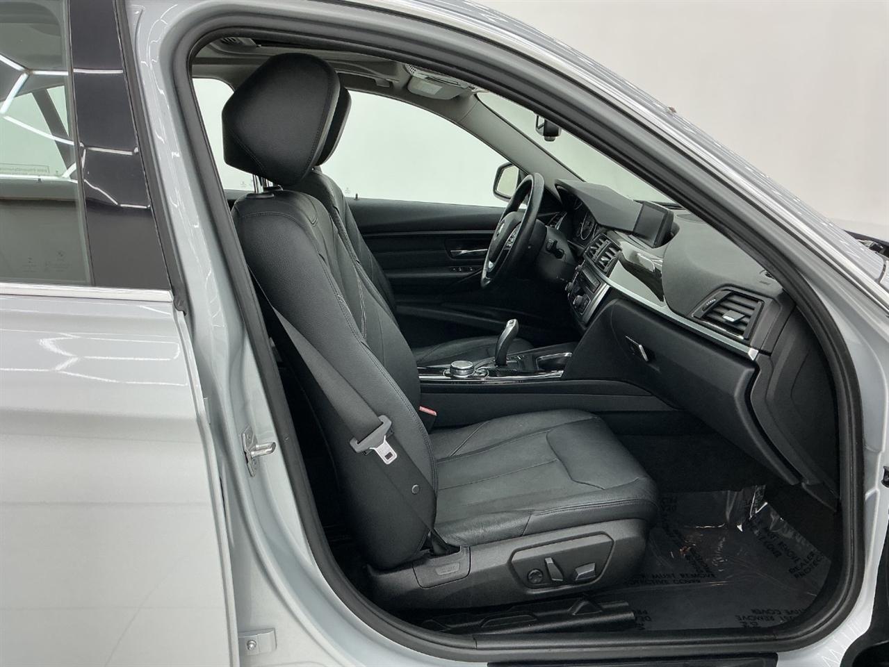 BMW 3 Series 4dr Sdn 328i xDrive AWD SULEV 2015