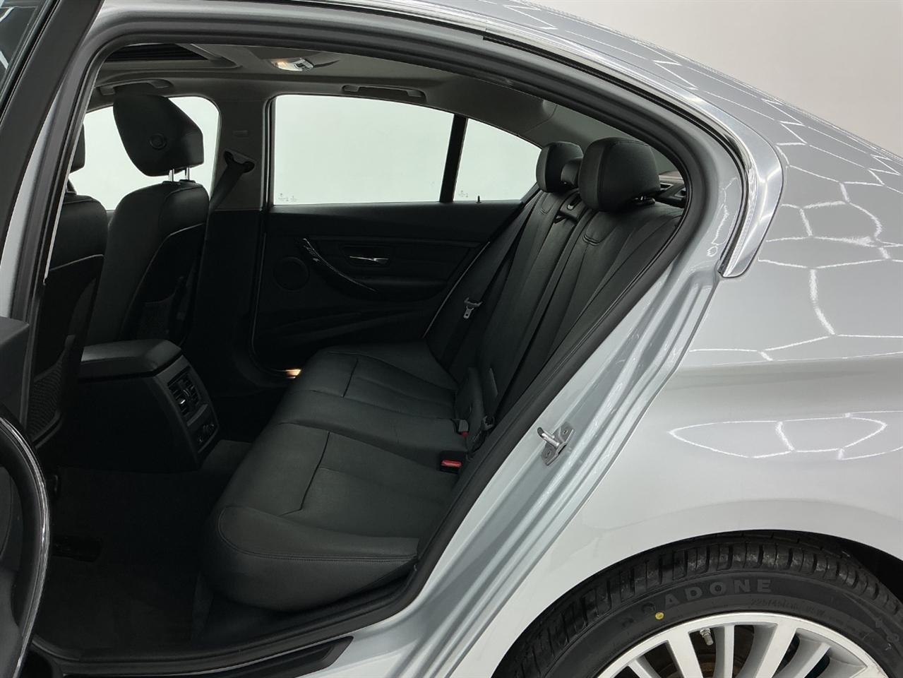 BMW 3 Series 4dr Sdn 328i xDrive AWD SULEV 2015