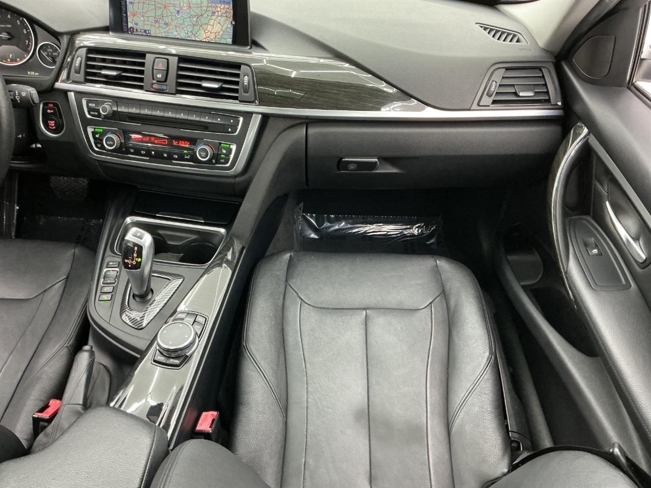BMW 3 Series 4dr Sdn 328i xDrive AWD SULEV 2015