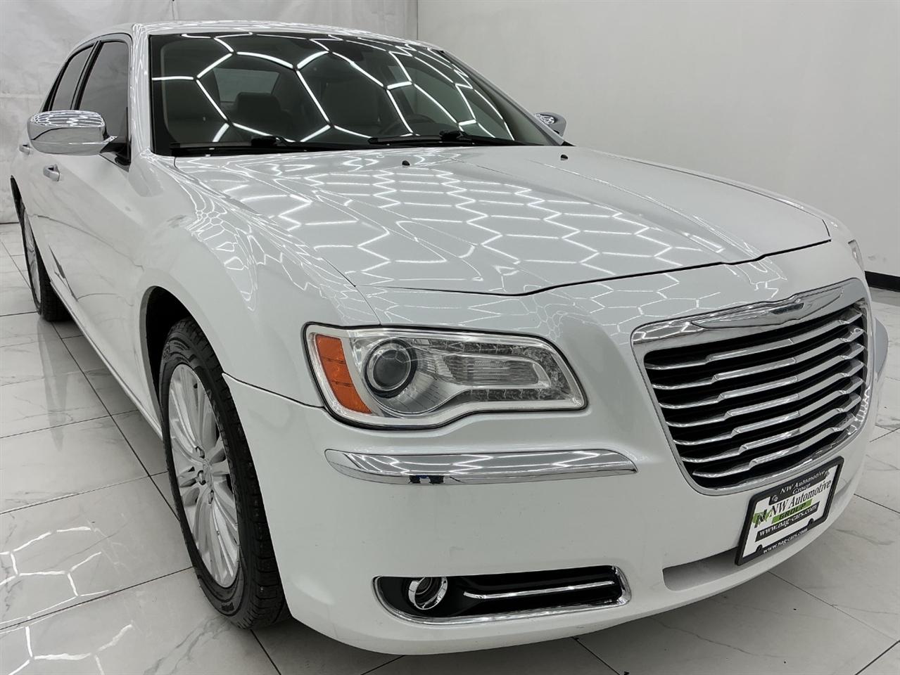 Chrysler 300 4dr Sdn 300C AWD 2011
