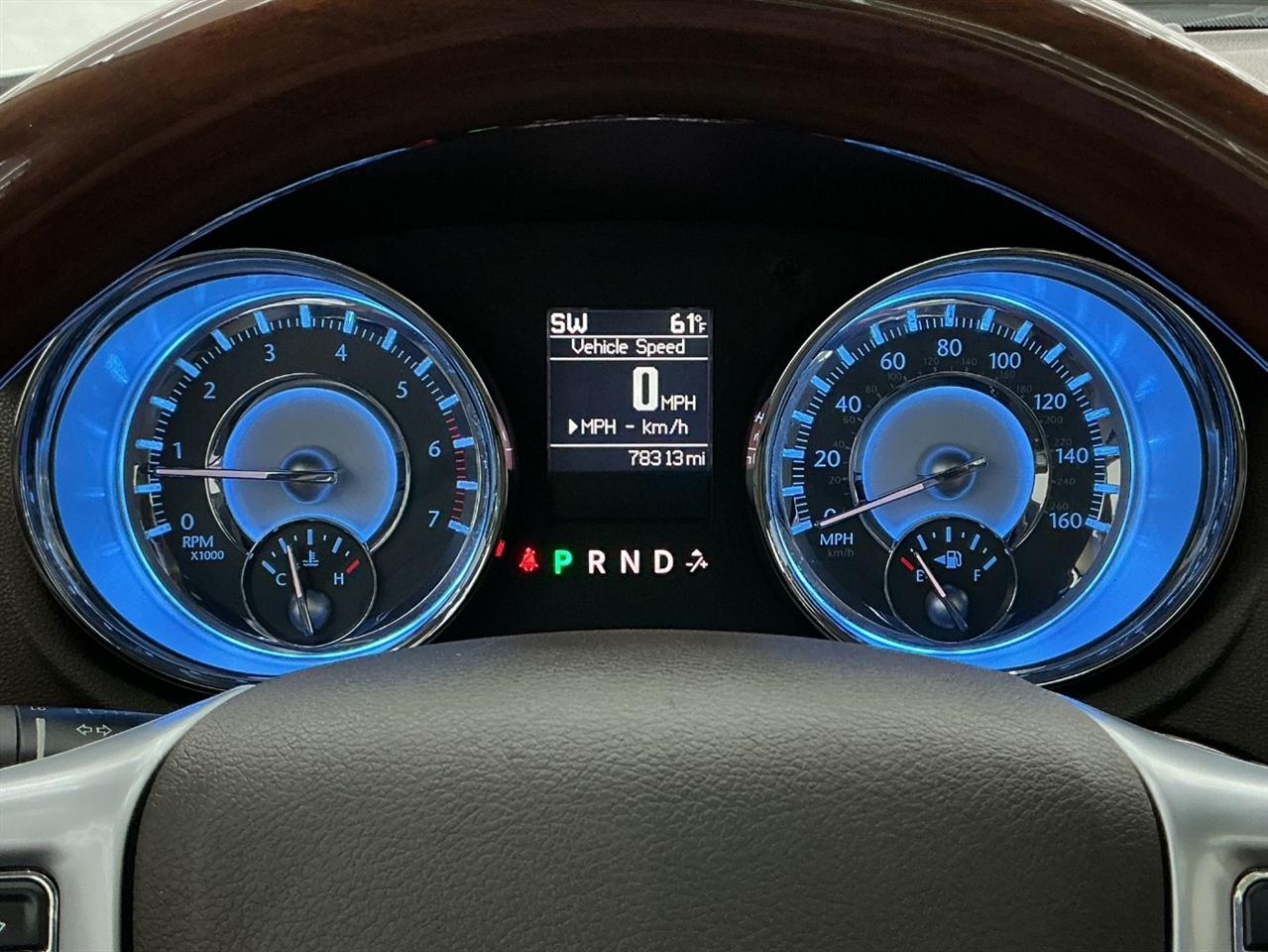 Chrysler 300 4dr Sdn 300C AWD 2011