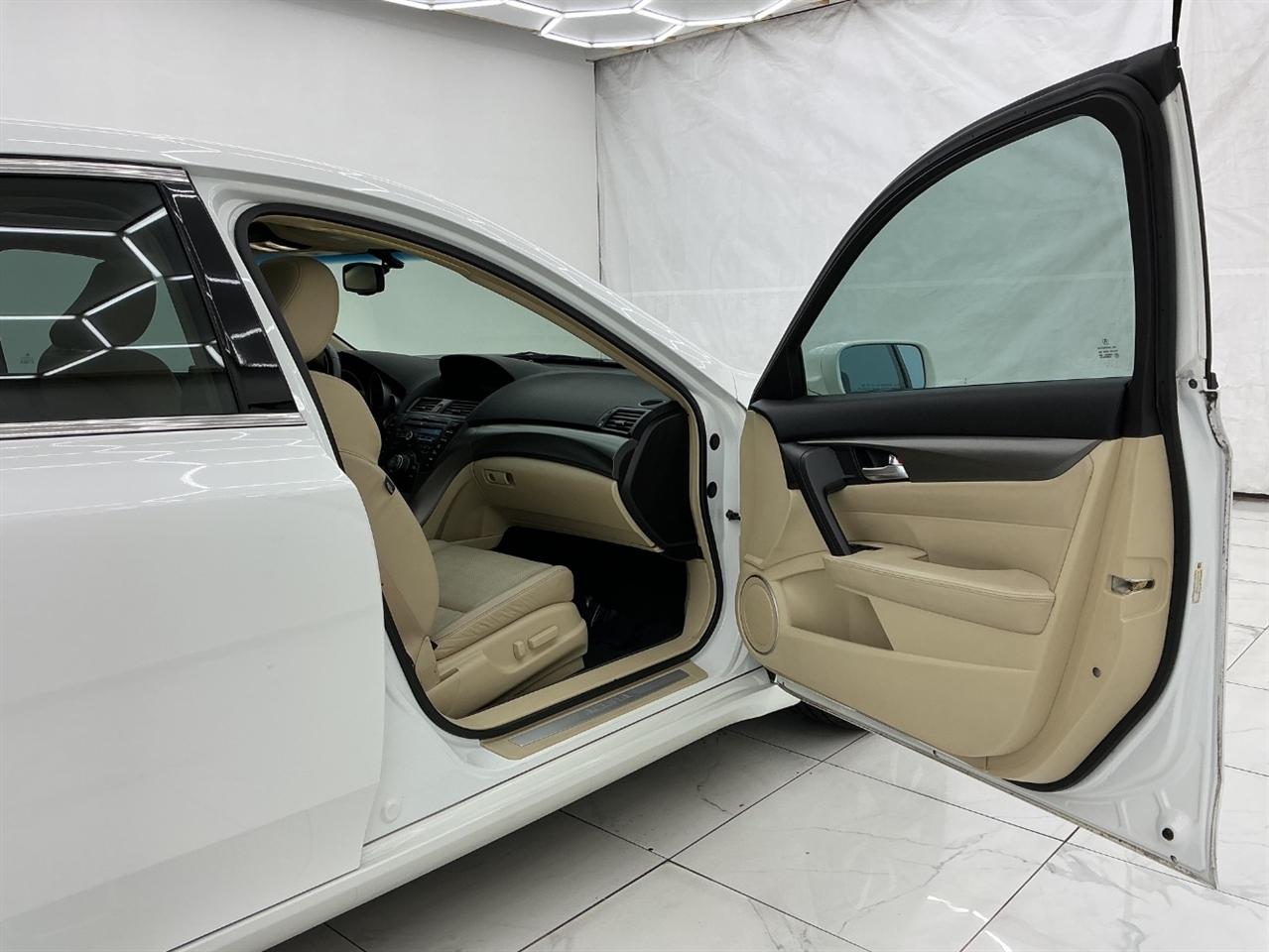Acura TL 4dr Sdn Auto 2WD Tech 2014