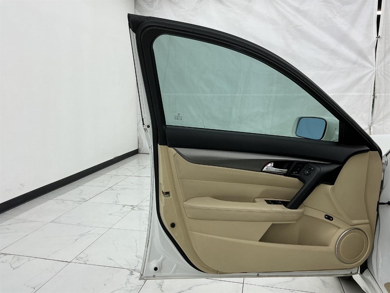 Acura TL 4dr Sdn Auto 2WD Tech 2014