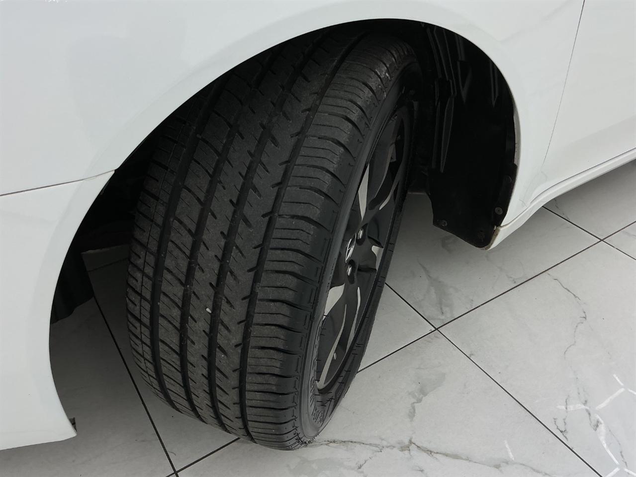 Acura TL 4dr Sdn Auto 2WD Tech 2014