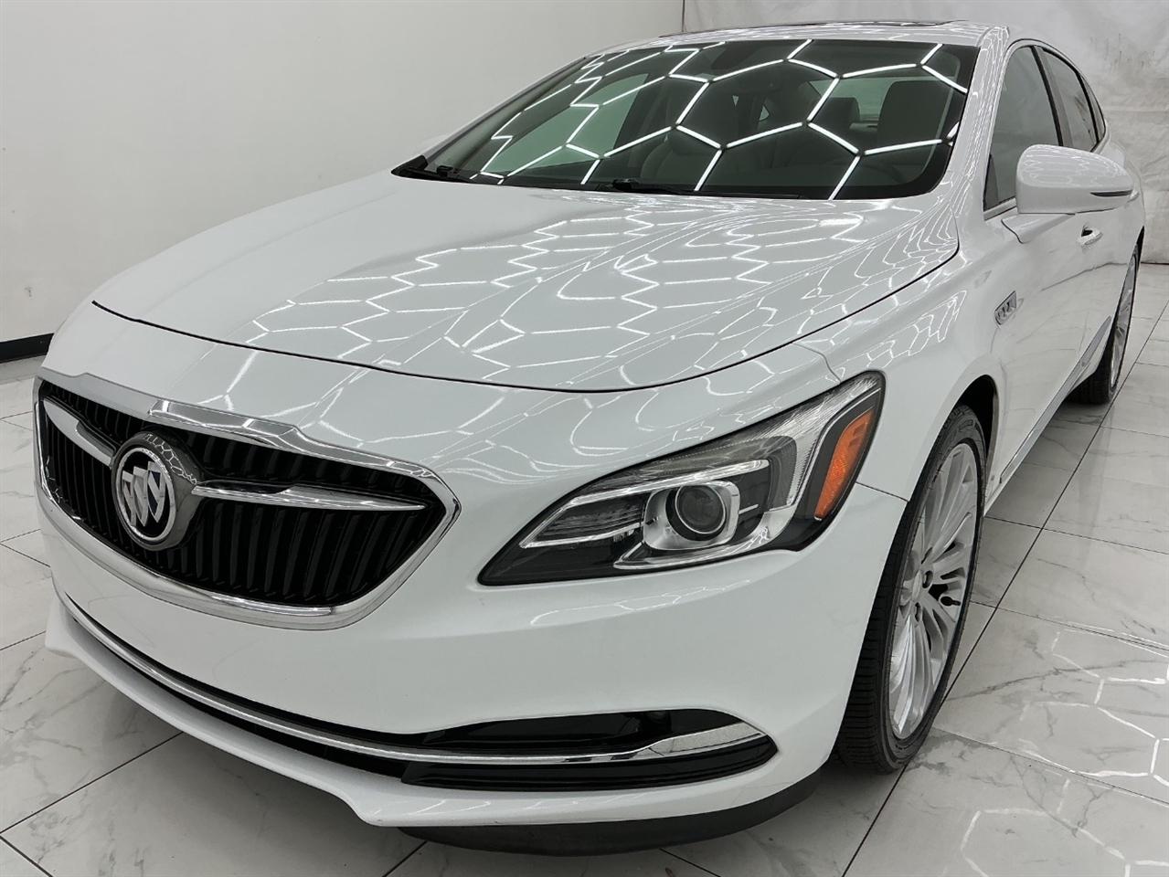Buick LaCrosse 4dr Sdn Essence FWD 2017
