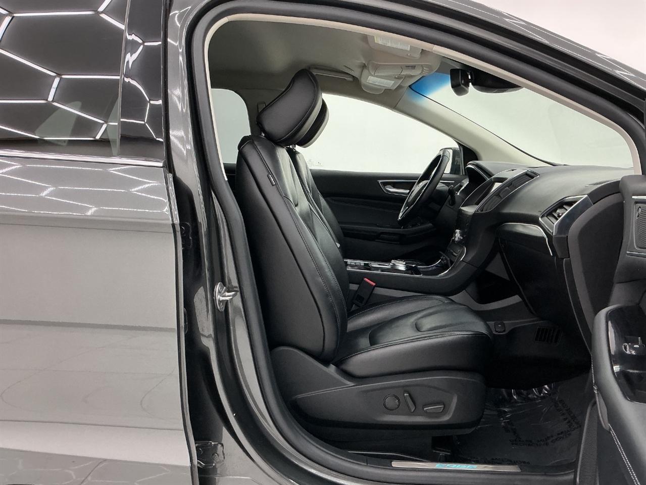Ford Edge Titanium FWD 2020