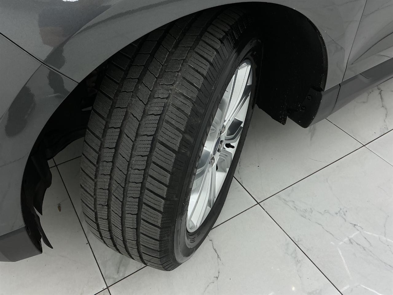 Ford Edge Titanium FWD 2020