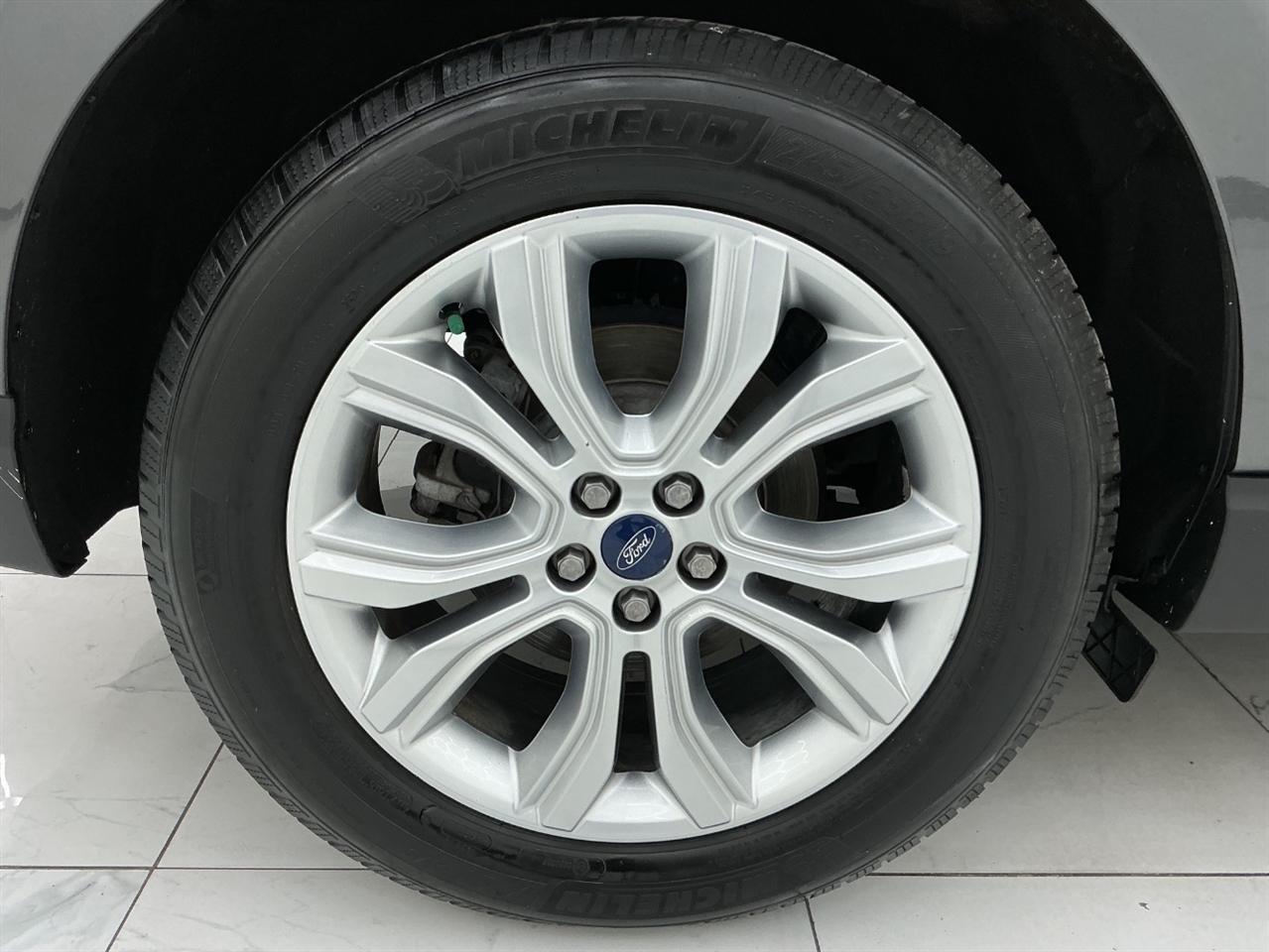 Ford Edge Titanium FWD 2020