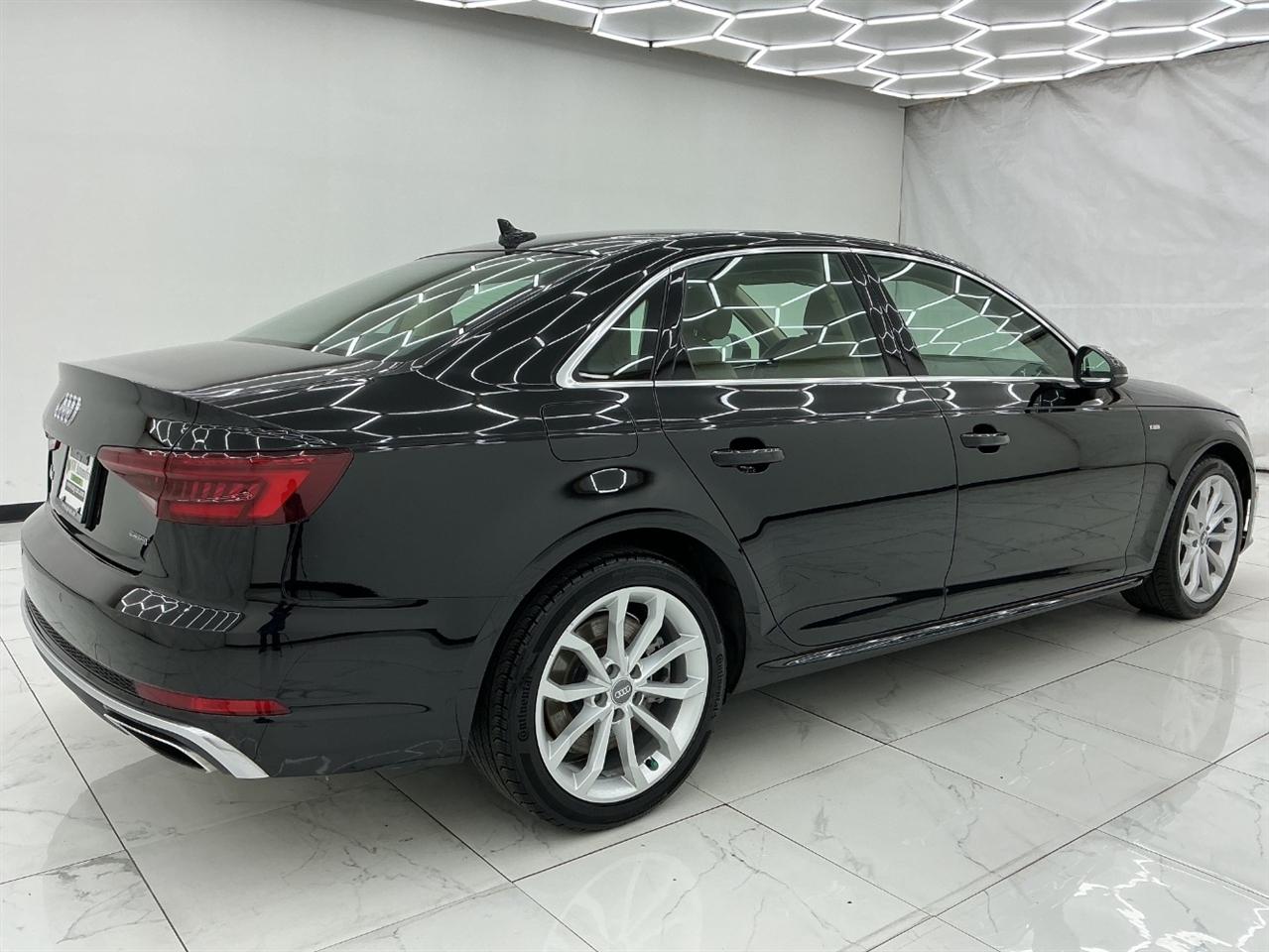 Audi A4 Premium Plus 45 TFSI quattro 2019