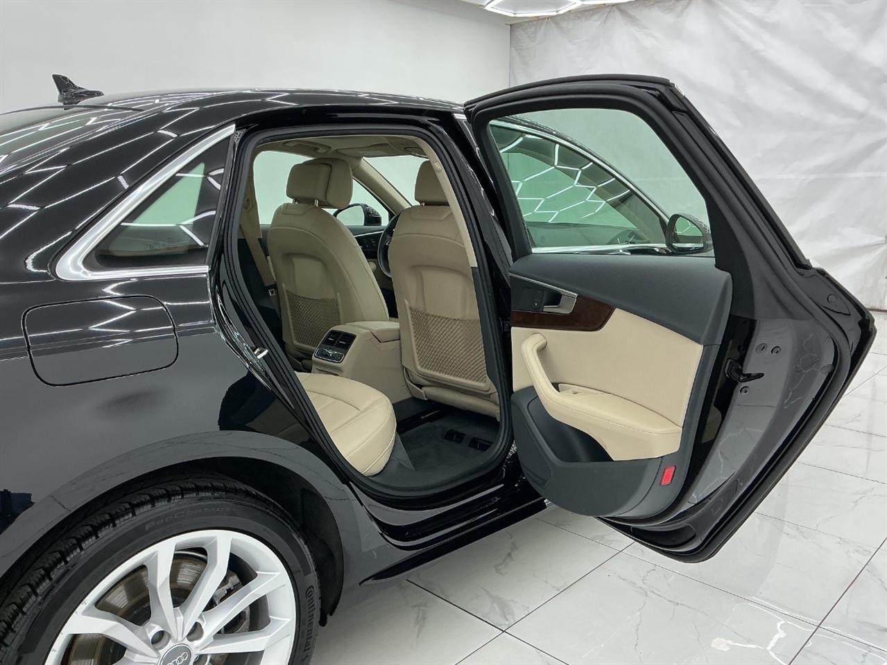 Audi A4 Premium Plus 45 TFSI quattro 2019