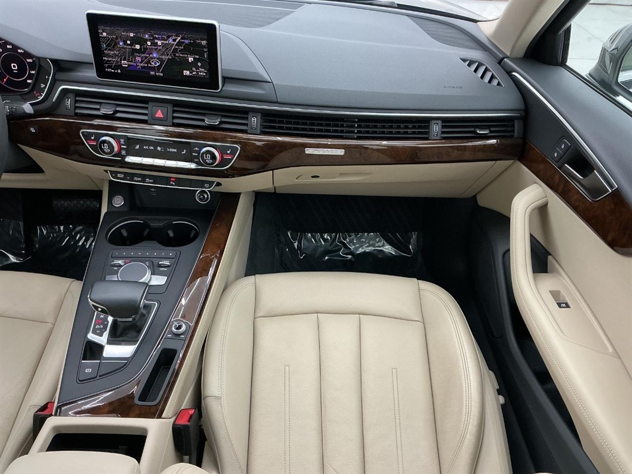 Audi A4 Premium Plus 45 TFSI quattro 2019
