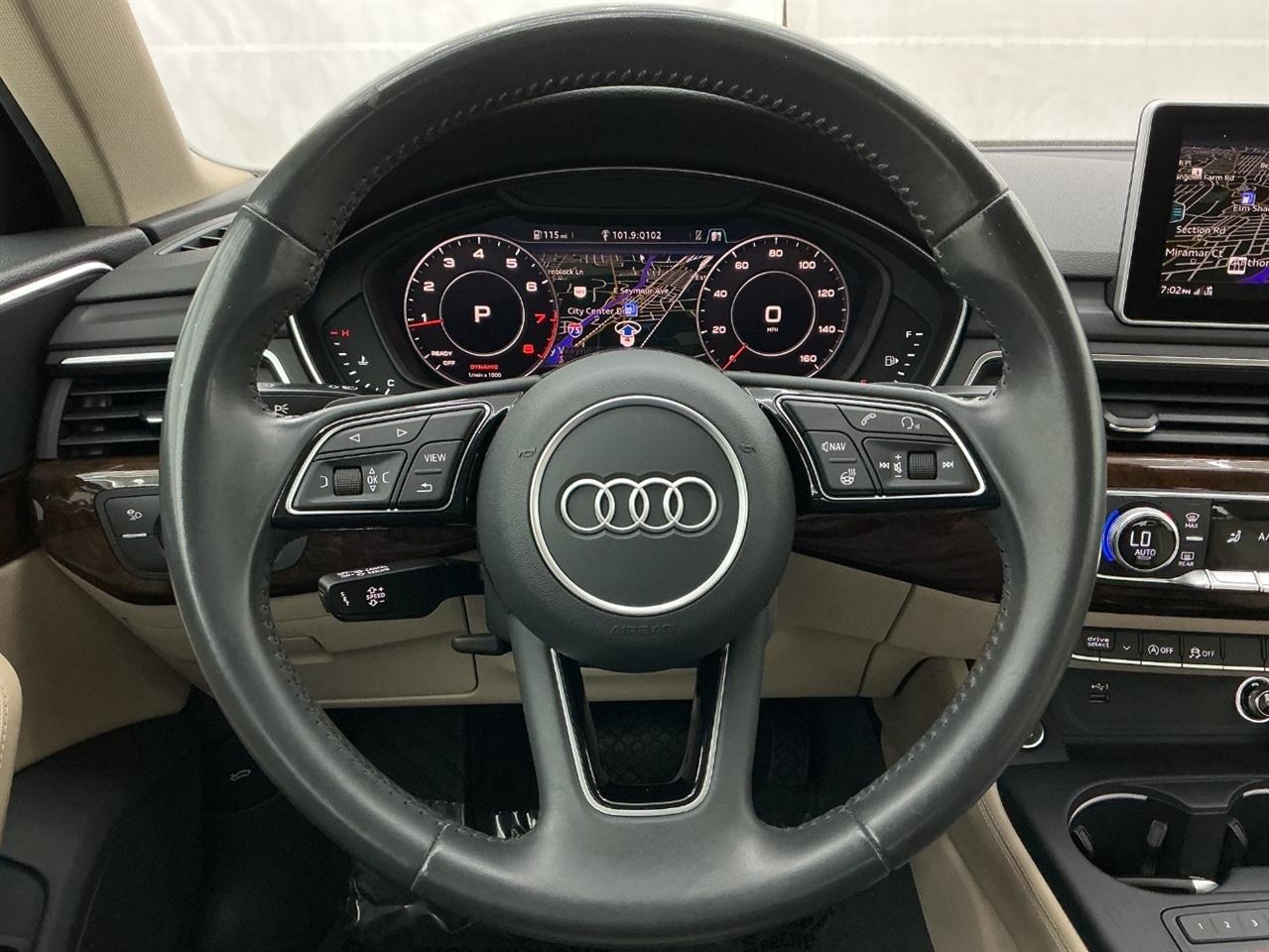 Audi A4 Premium Plus 45 TFSI quattro 2019
