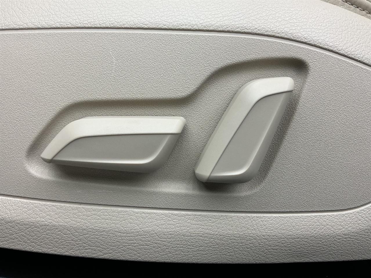 Audi A4 Premium Plus 45 TFSI quattro 2019