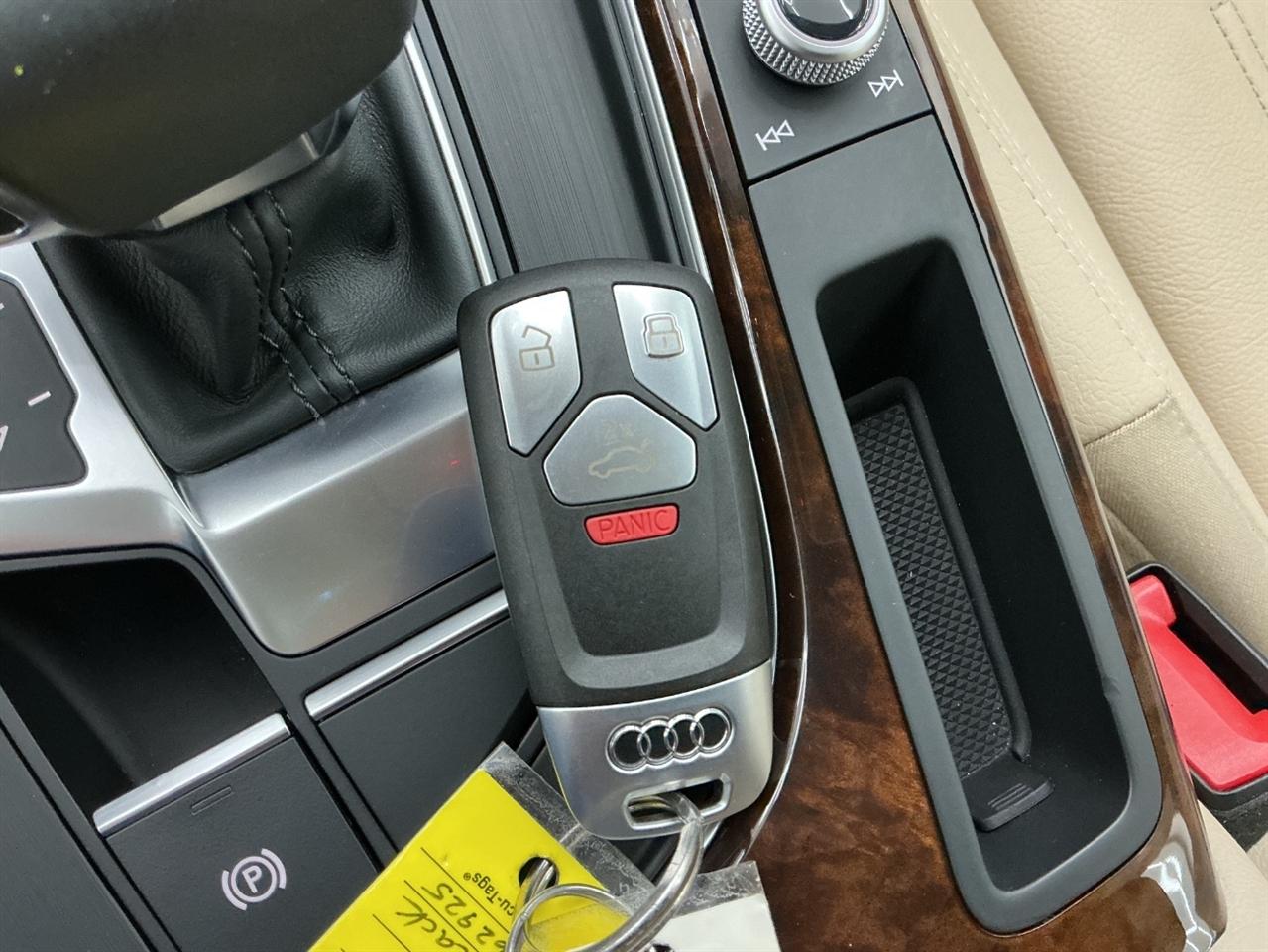 Audi A4 Premium Plus 45 TFSI quattro 2019