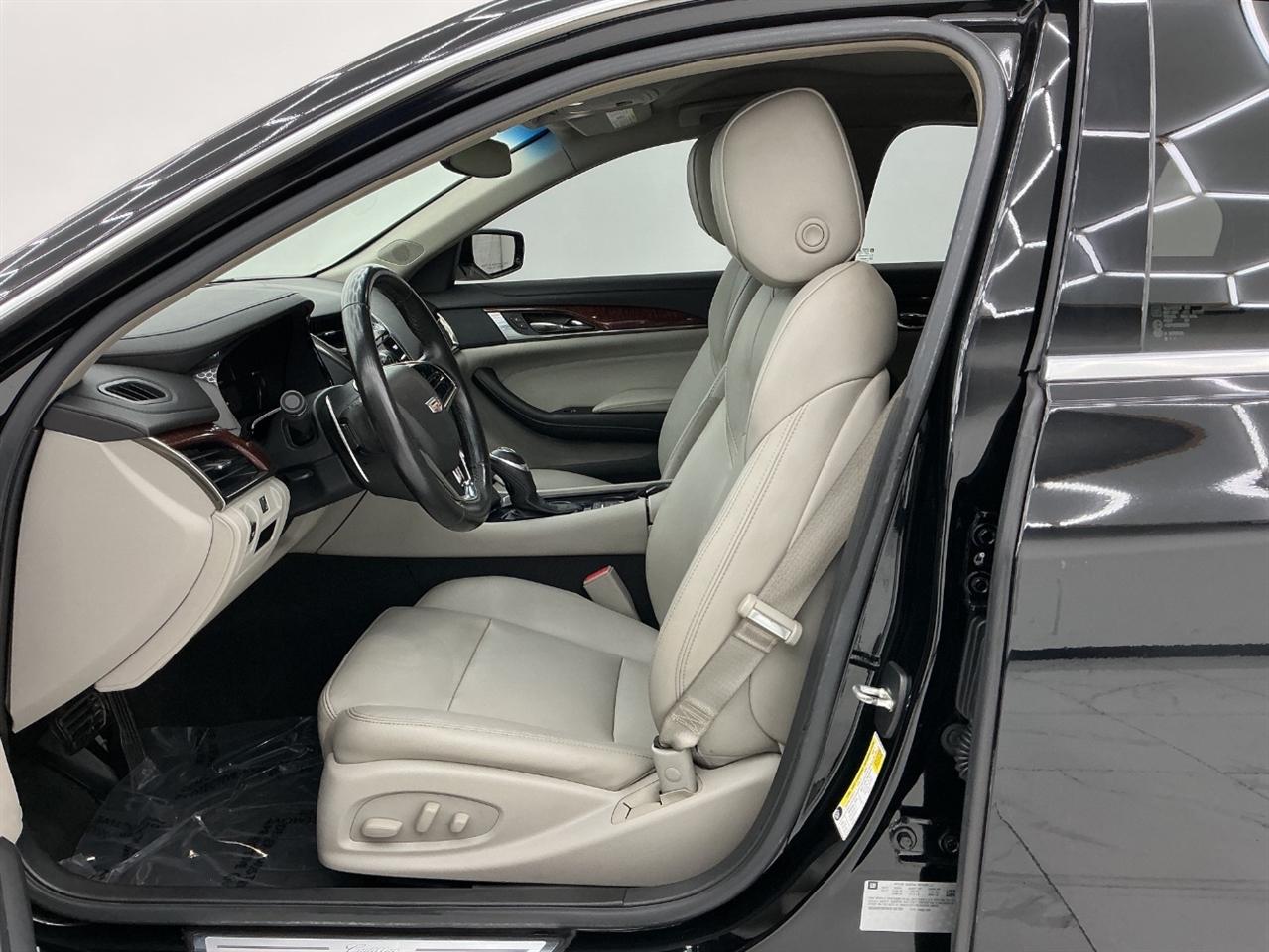 Cadillac CTS 4dr Sdn 2.0L Turbo AWD 2017
