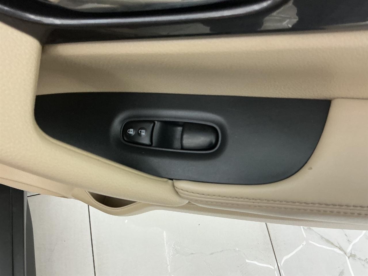 Nissan Rogue AWD SV 2018