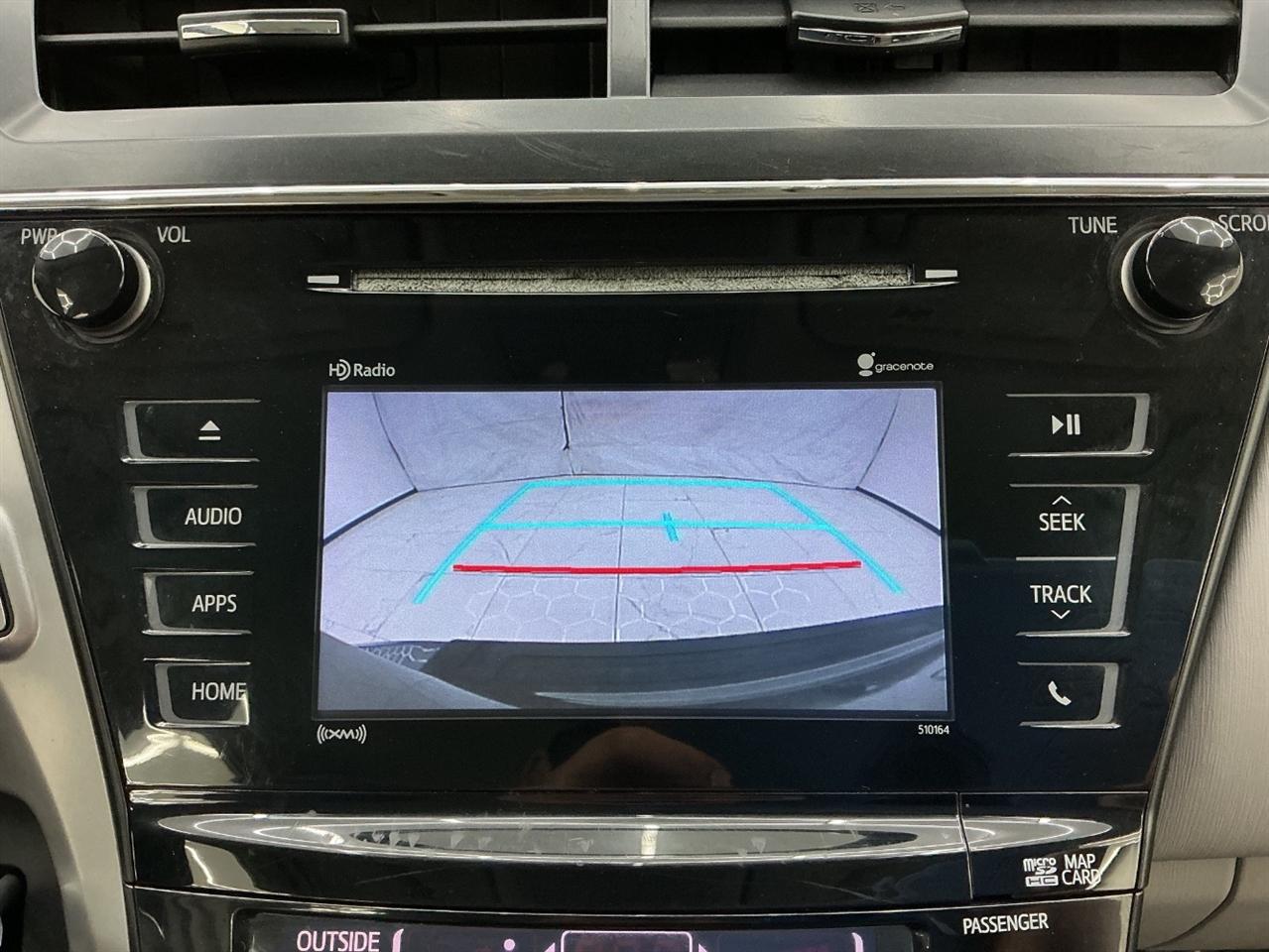 Toyota Prius V Three (Natl) 2017