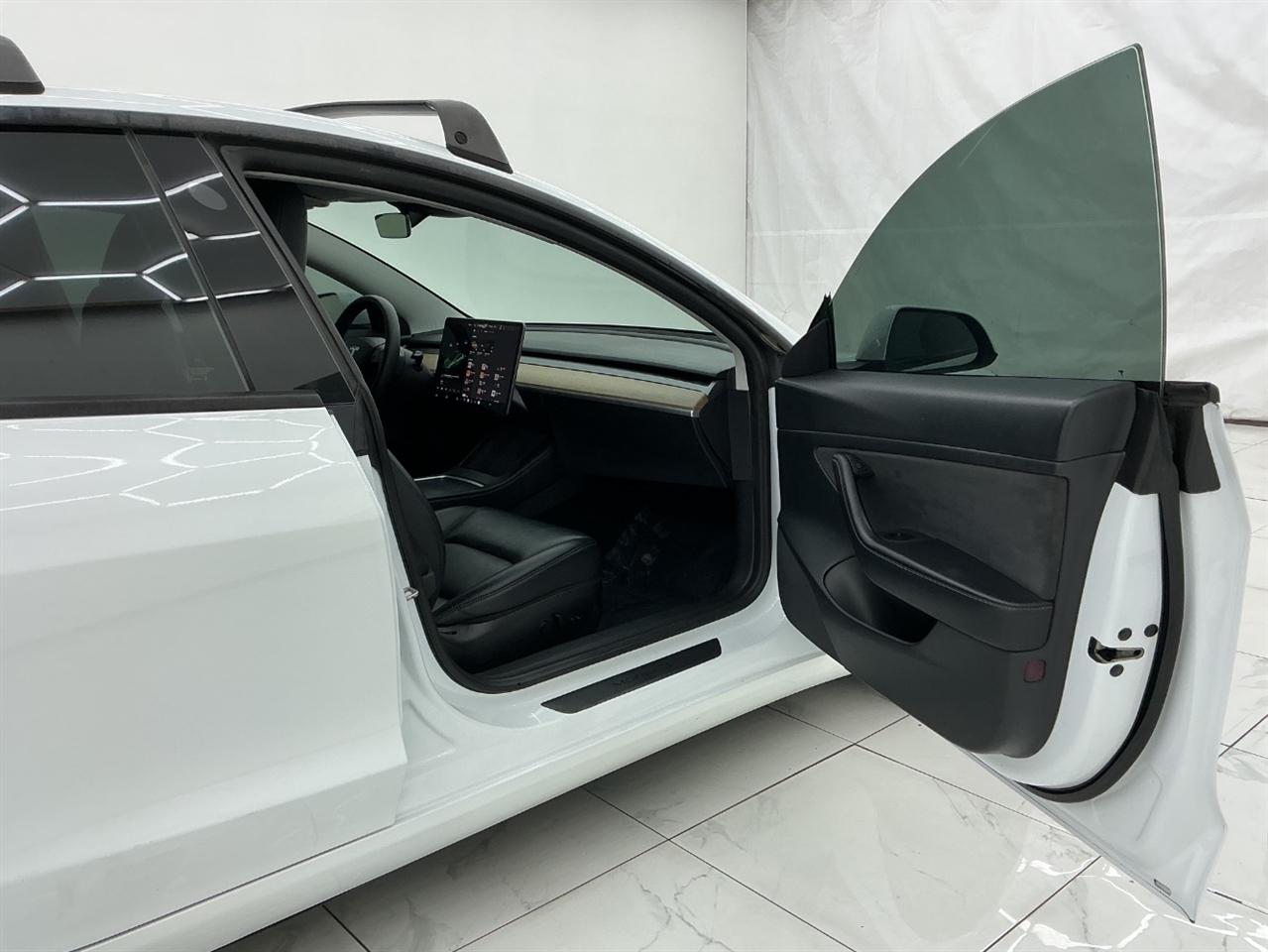 Tesla Model 3 Standard Range Plus RWD 2021