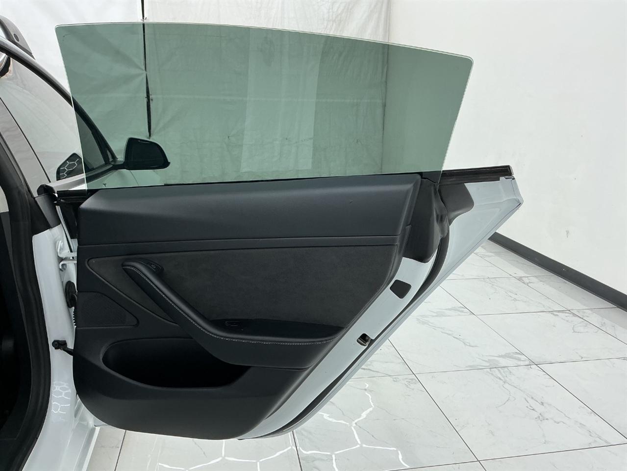 Tesla Model 3 Standard Range Plus RWD 2021