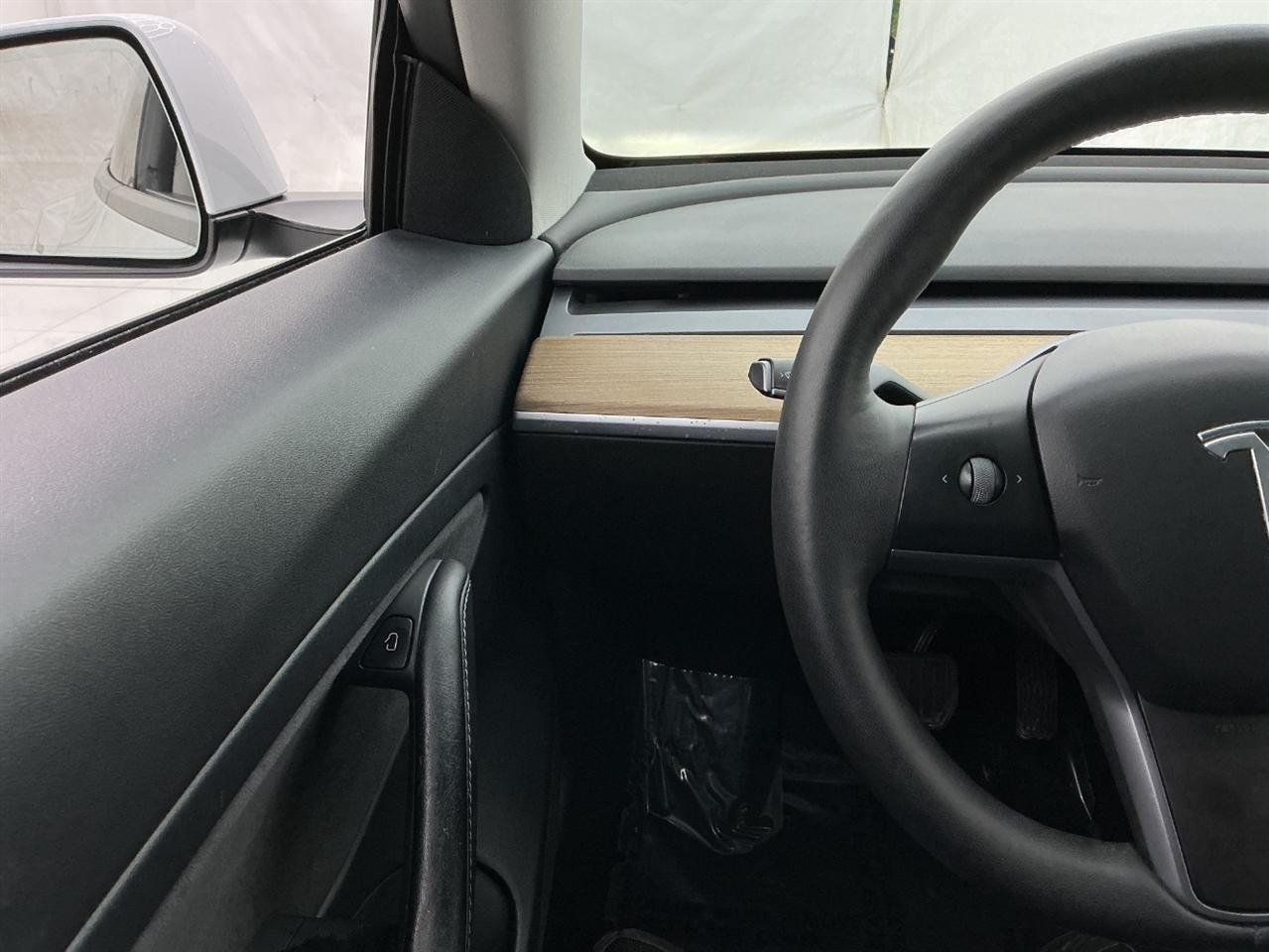 Tesla Model 3 Standard Range Plus RWD 2021