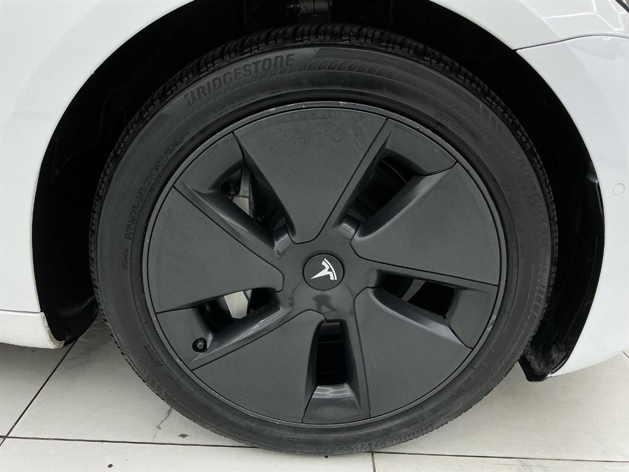 Tesla Model 3 Standard Range Plus RWD 2021