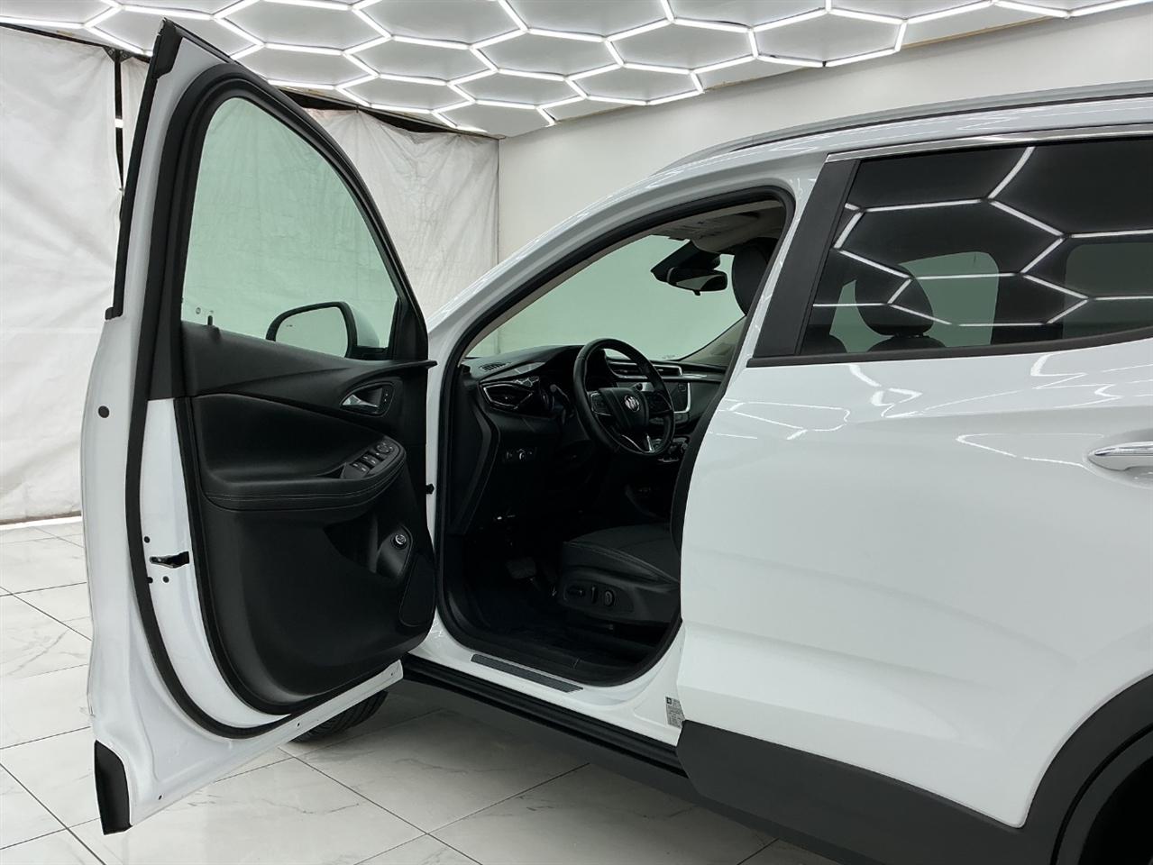 Buick Encore GX FWD 4dr Select 2021