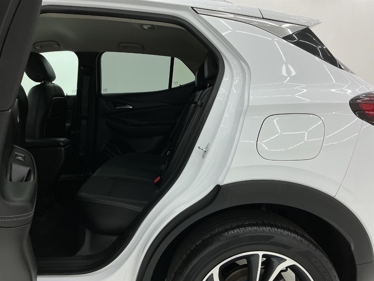 Buick Encore GX FWD 4dr Select 2021