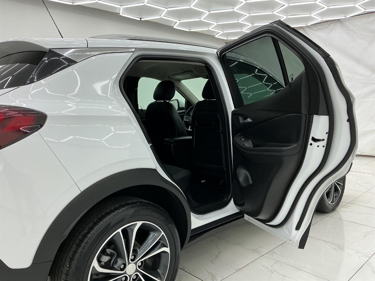 Buick Encore GX FWD 4dr Select 2021