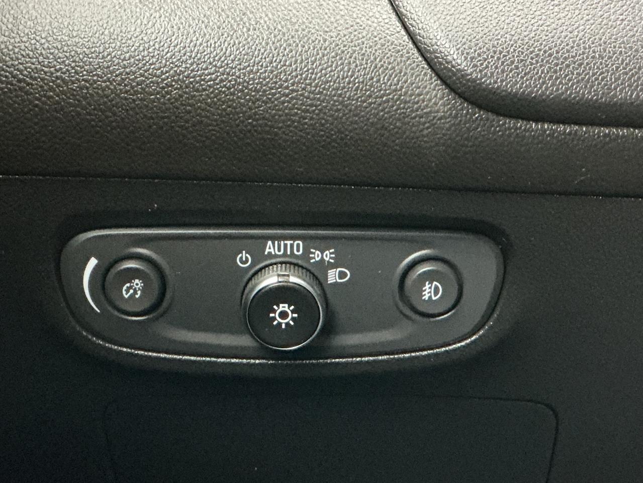 Buick Encore GX FWD 4dr Select 2021
