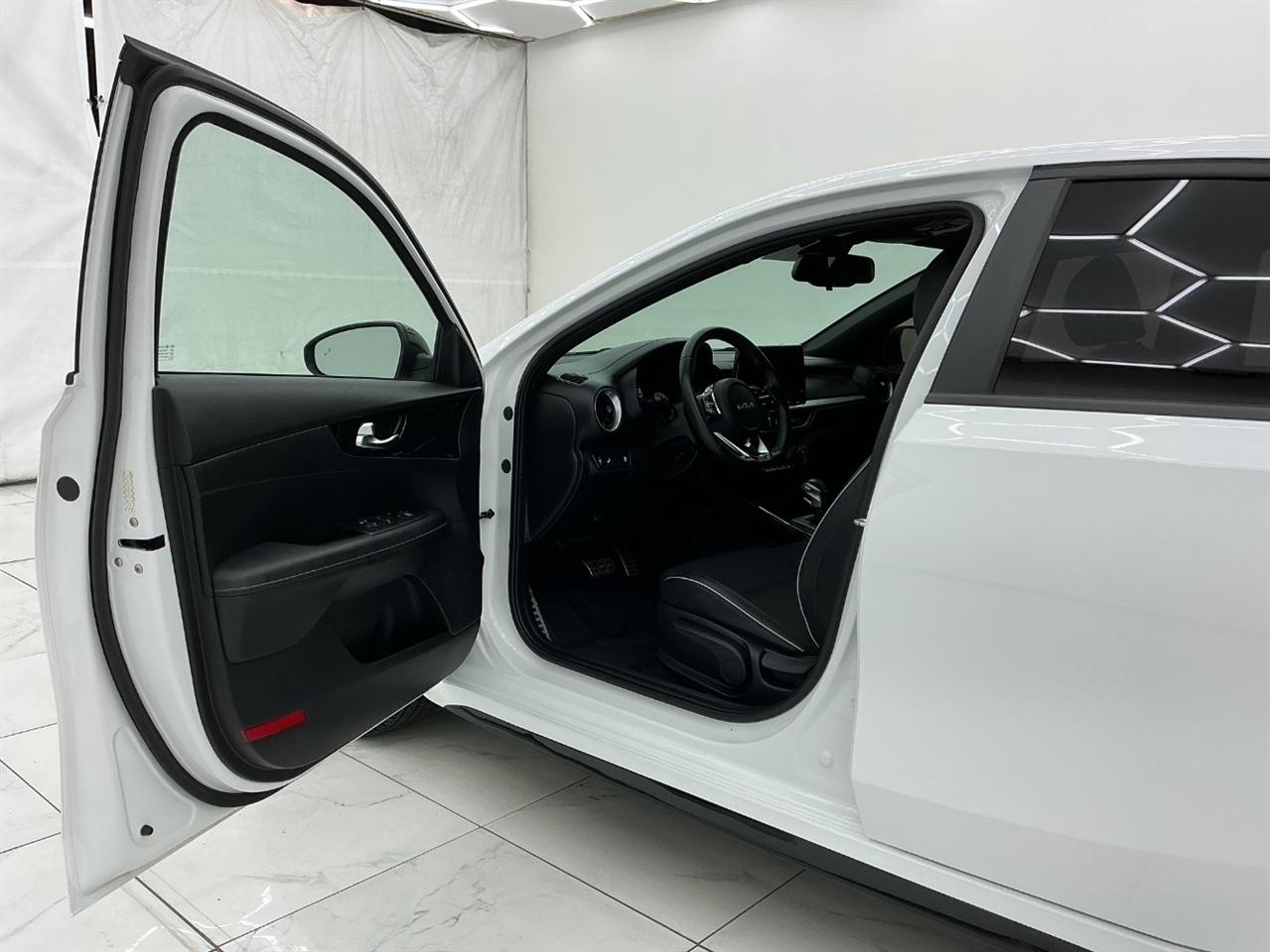 Kia Forte GT-Line IVT 2024