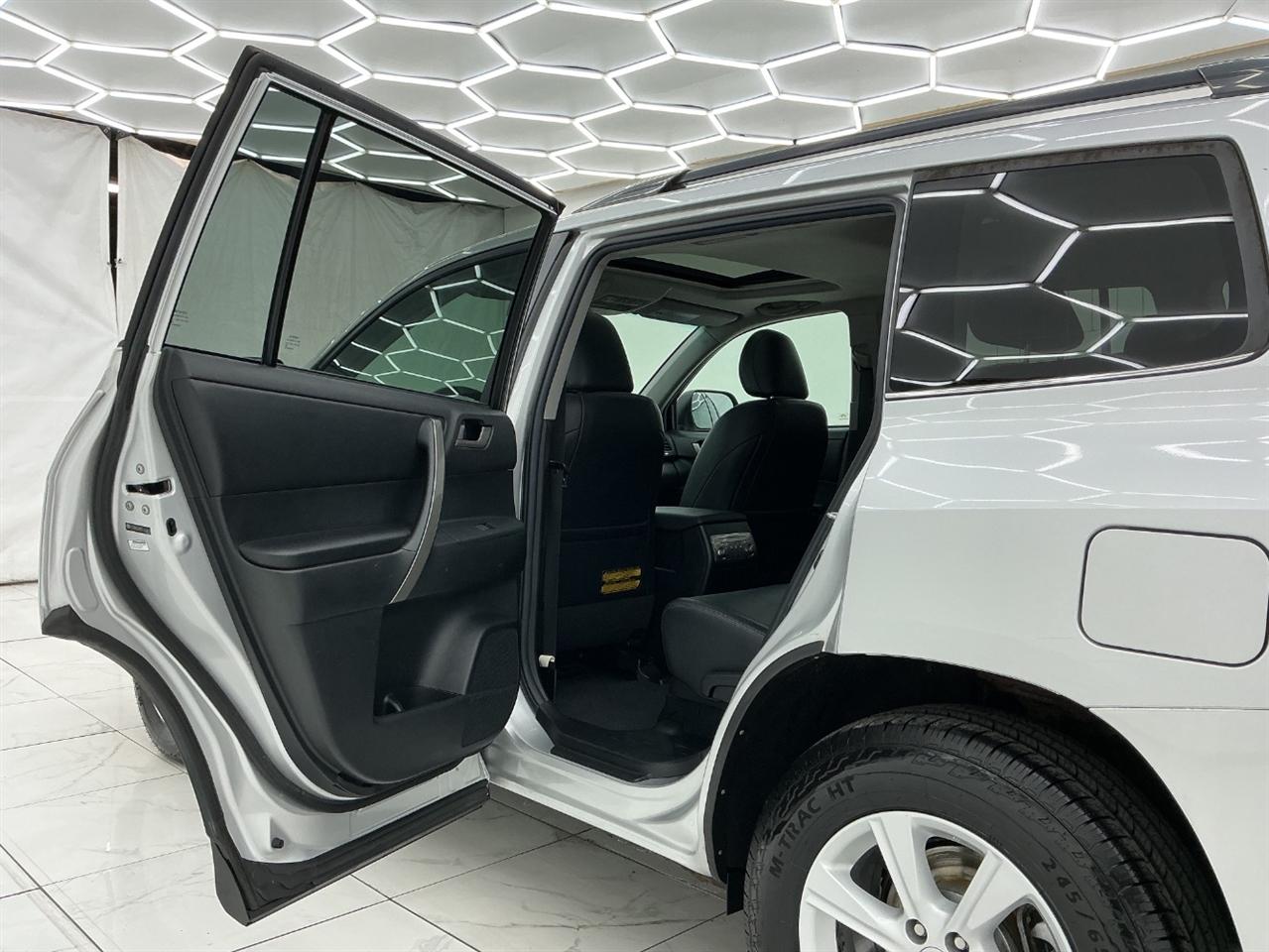 Toyota Highlander 4WD 4dr V6 (Natl) 2012