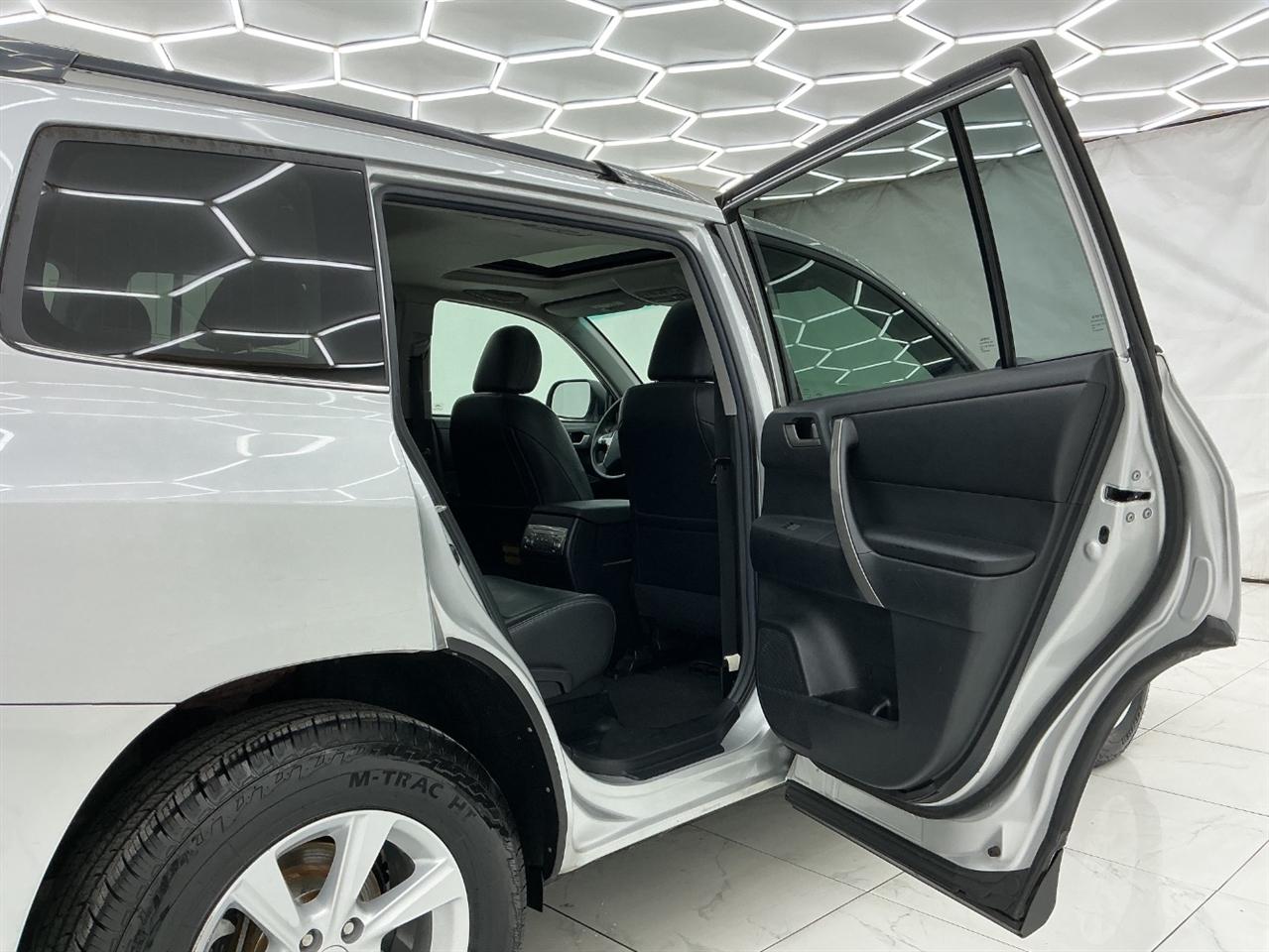 Toyota Highlander 4WD 4dr V6 (Natl) 2012