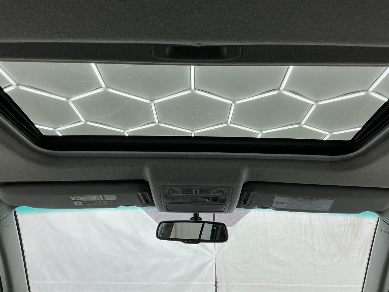 Toyota Highlander 4WD 4dr V6 (Natl) 2012