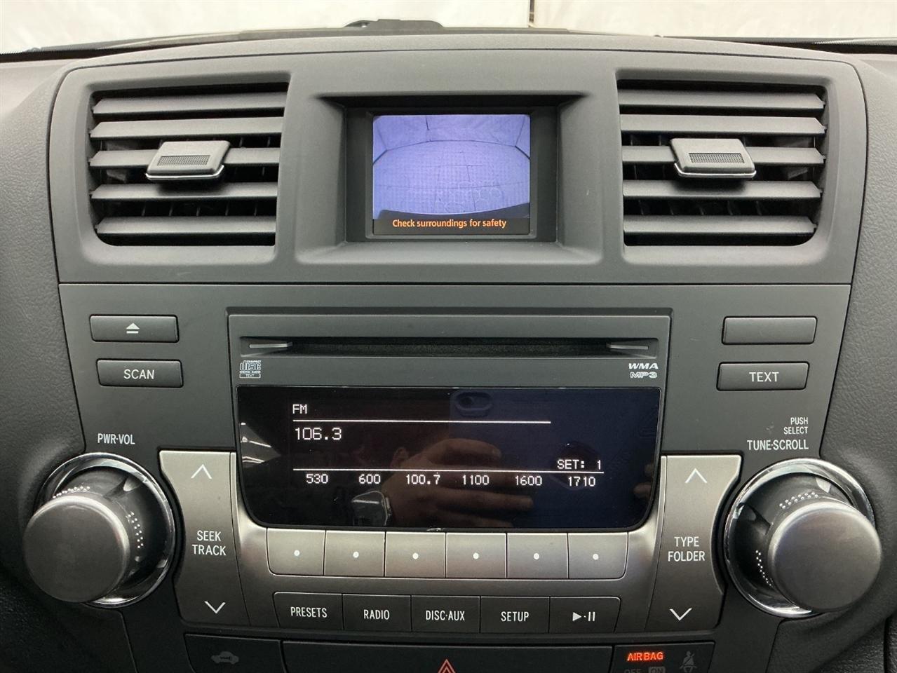 Toyota Highlander 4WD 4dr V6 (Natl) 2012
