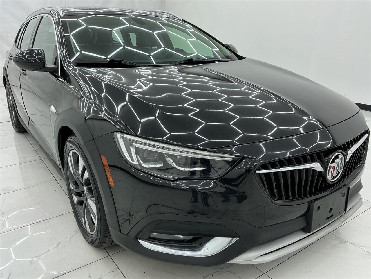Buick Regal TourX 5dr Wgn Essence AWD 2018