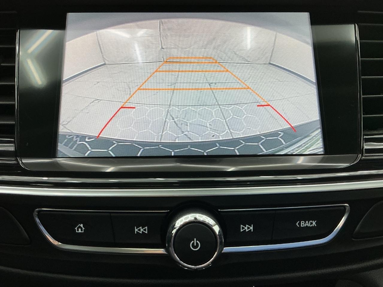 Buick Regal TourX 5dr Wgn Essence AWD 2018