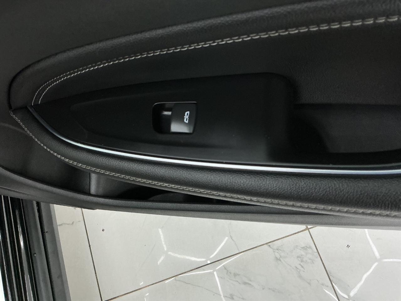 Buick Regal TourX 5dr Wgn Essence AWD 2018