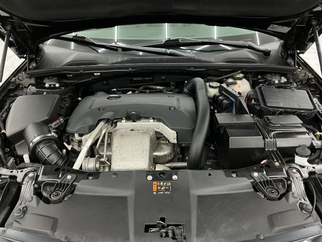 Buick Regal TourX 5dr Wgn Essence AWD 2018