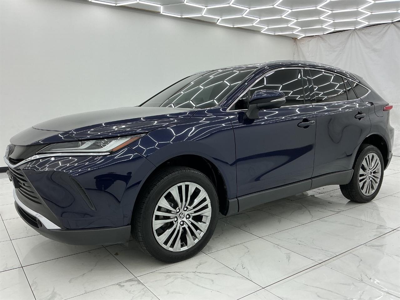 Toyota Venza Limited AWD (Natl) 2022